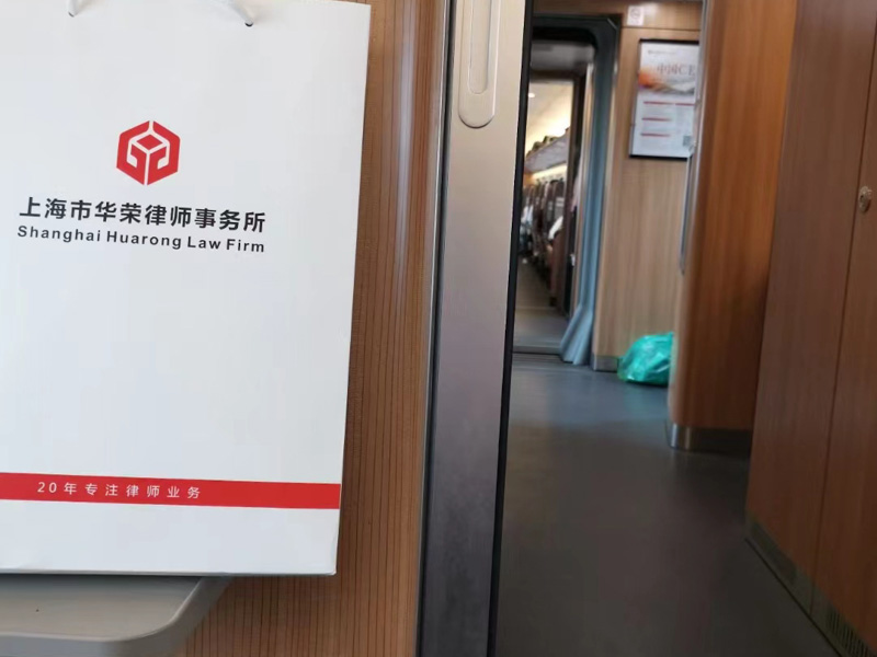 深圳律師事務(wù)所來(lái)講講吸毒者以販賣為目的持有毒品構(gòu)成什么罪