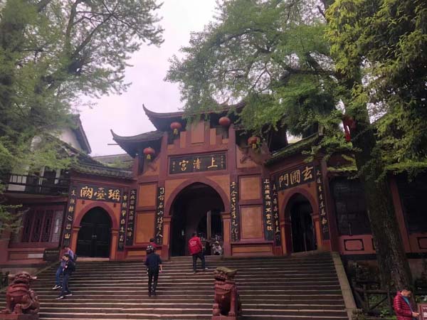 網拍成交后的房產過戶時是否加之買受人配偶名字？深圳房屋買賣律師為你解讀